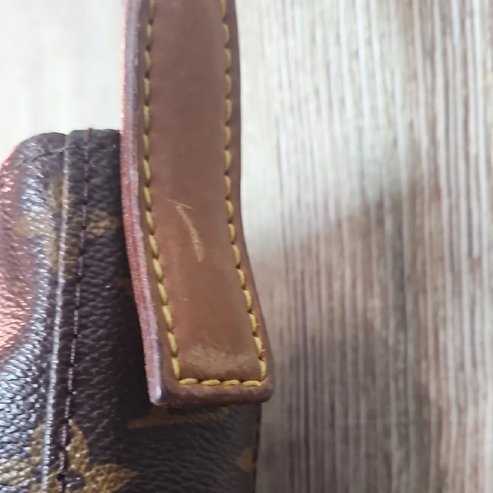 LOUIS VUITTON Looping Monogram Shoulder Bag Brown - Picture 3 of 16